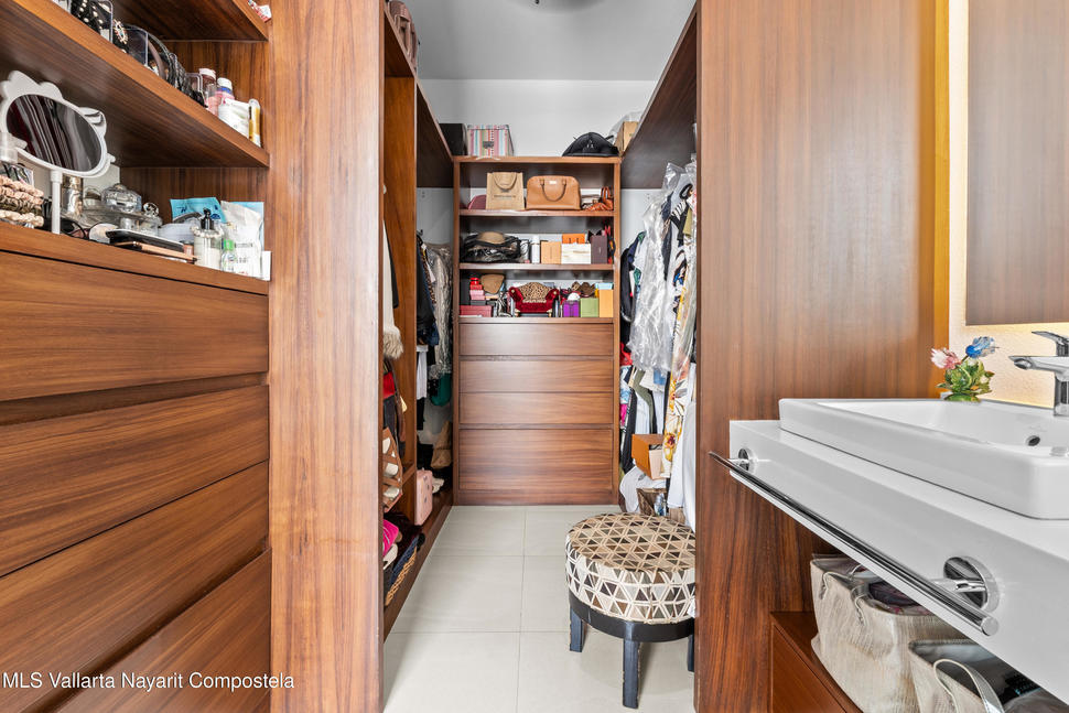 20251016150705952760000000 o