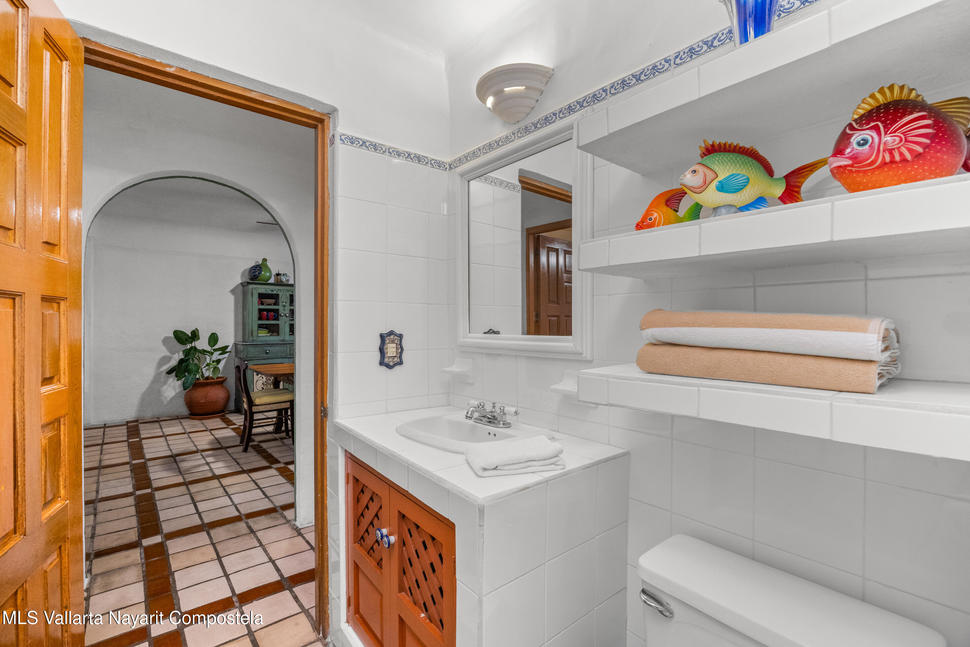 20251103203642903451000000 o