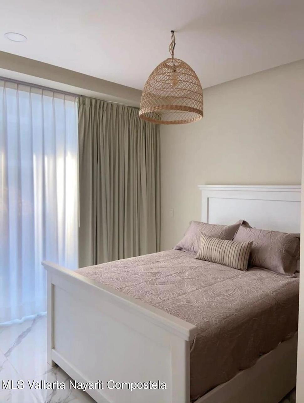 20251127195406097694000000 o