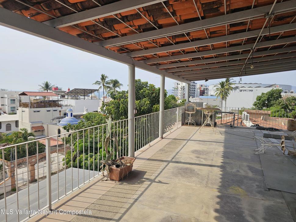 20251230203514110335000000 o