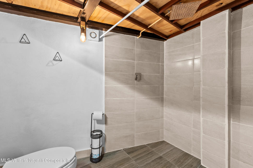 20251222233036202426000000 o