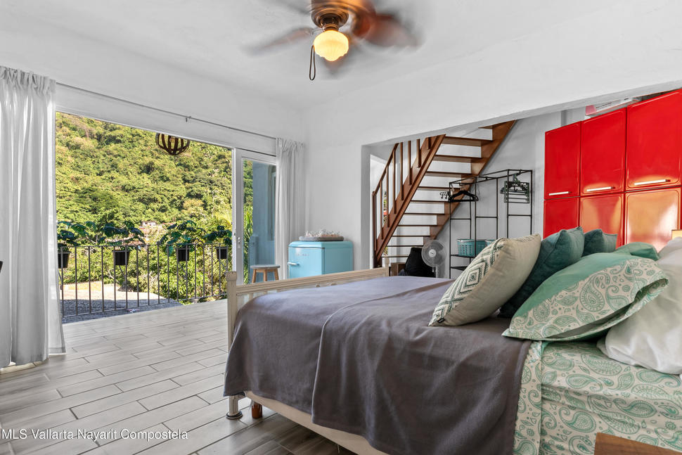 20251222233049093685000000 o