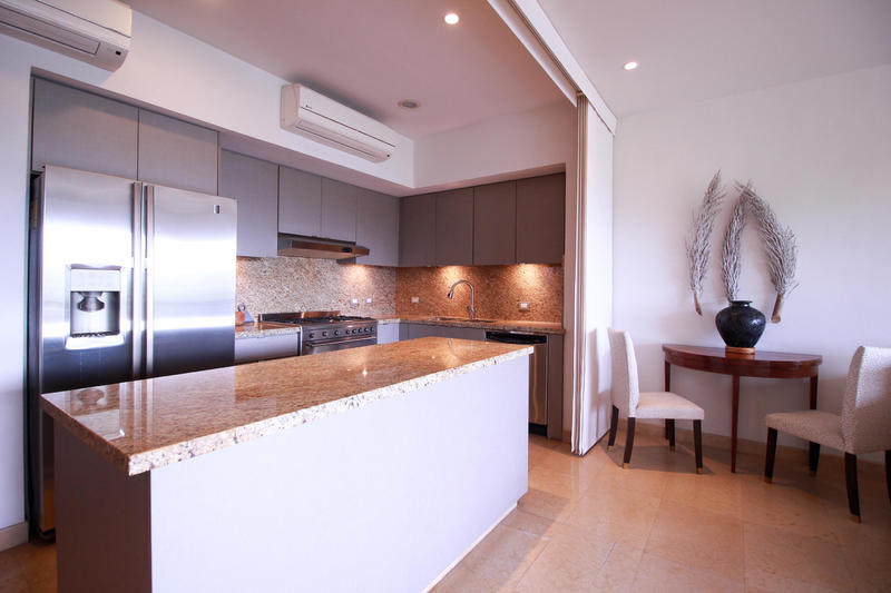 Rivera Cuale 303