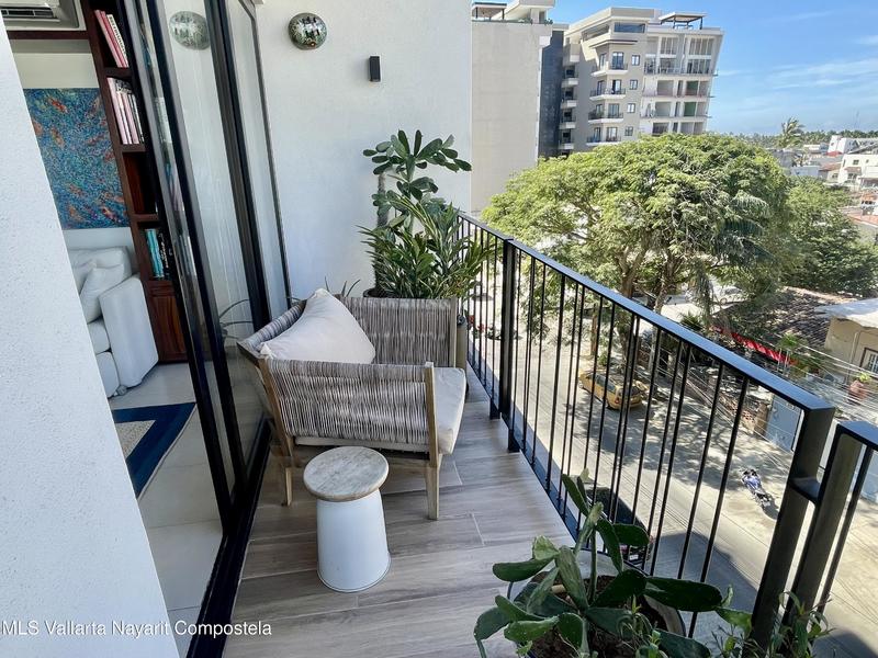 20251013223238913599000000 o