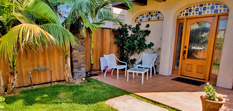 Rosemont Duplex 1 Villa Rental