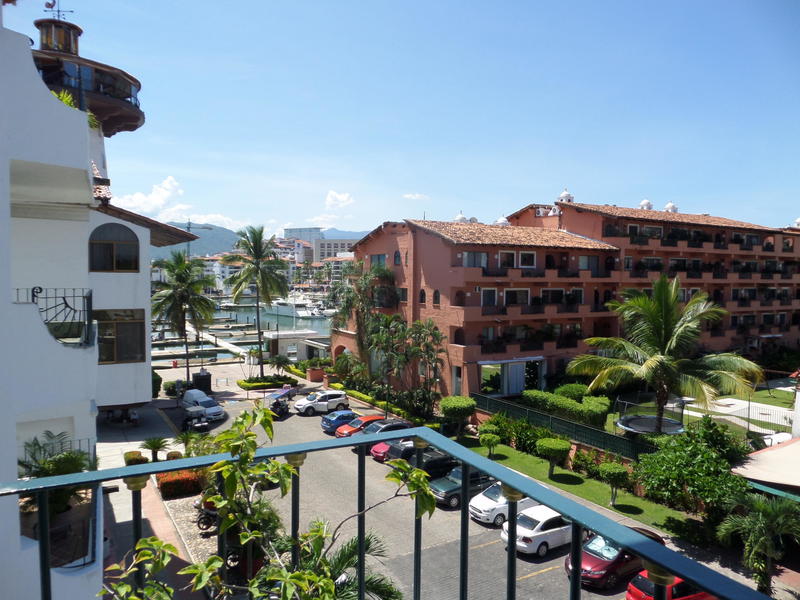 Royal Pacific Yacht Club 2404