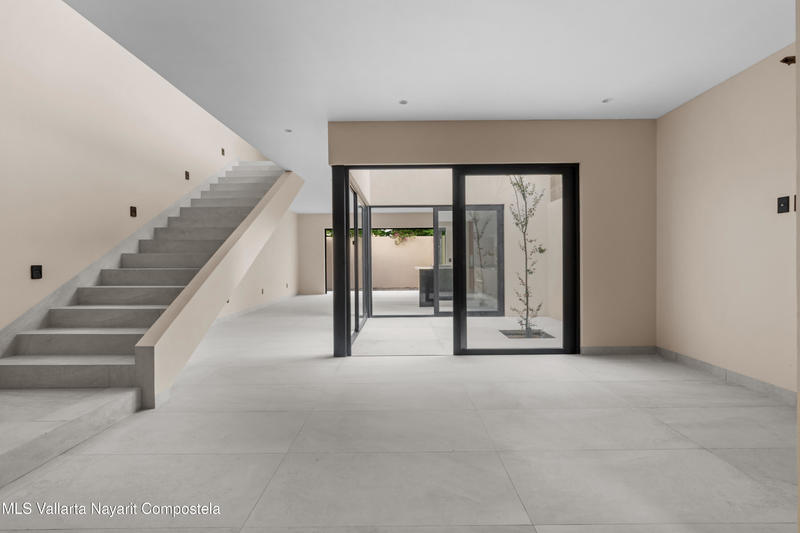 20250918182537711933000000 o