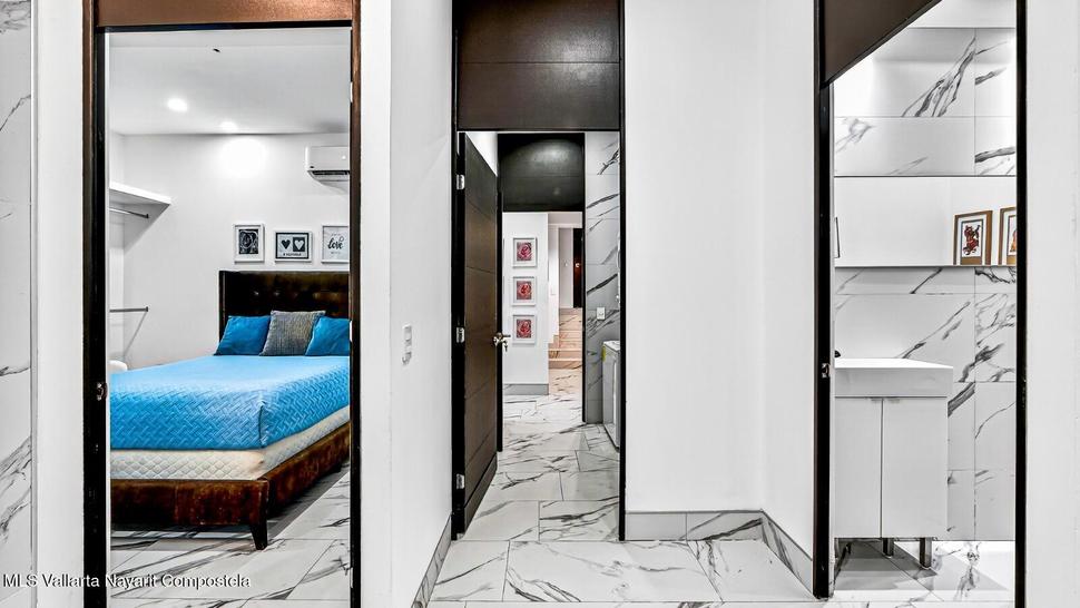 20251122012227877065000000 o