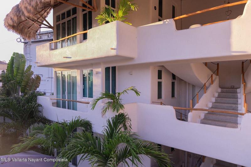 20250926212209833984000000 o