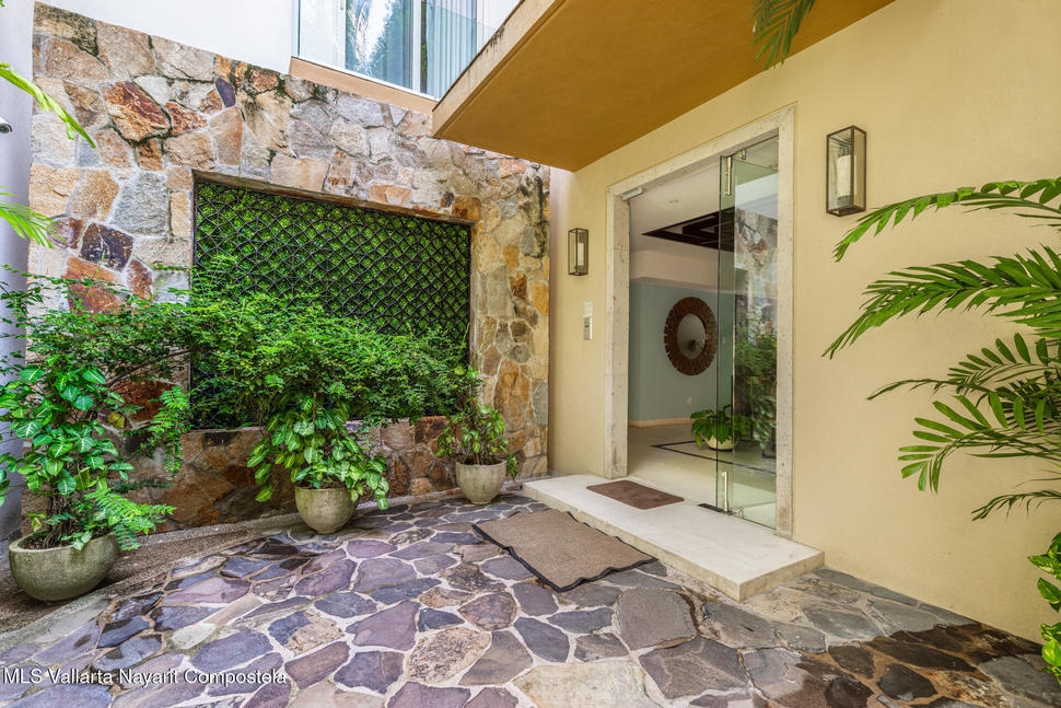 20250926135907176653000000 o