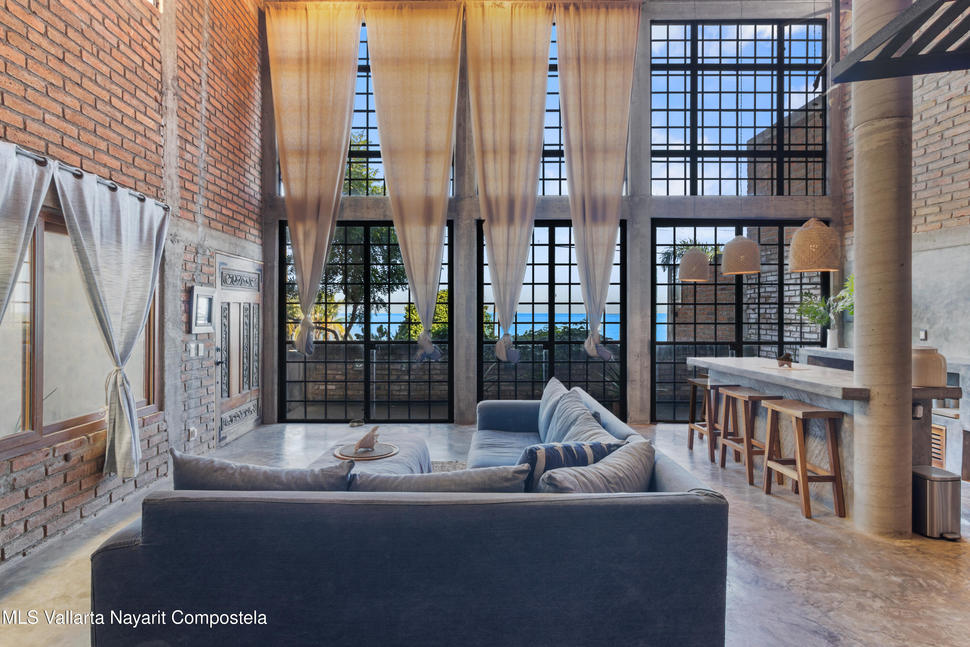 20250922211357786883000000 o