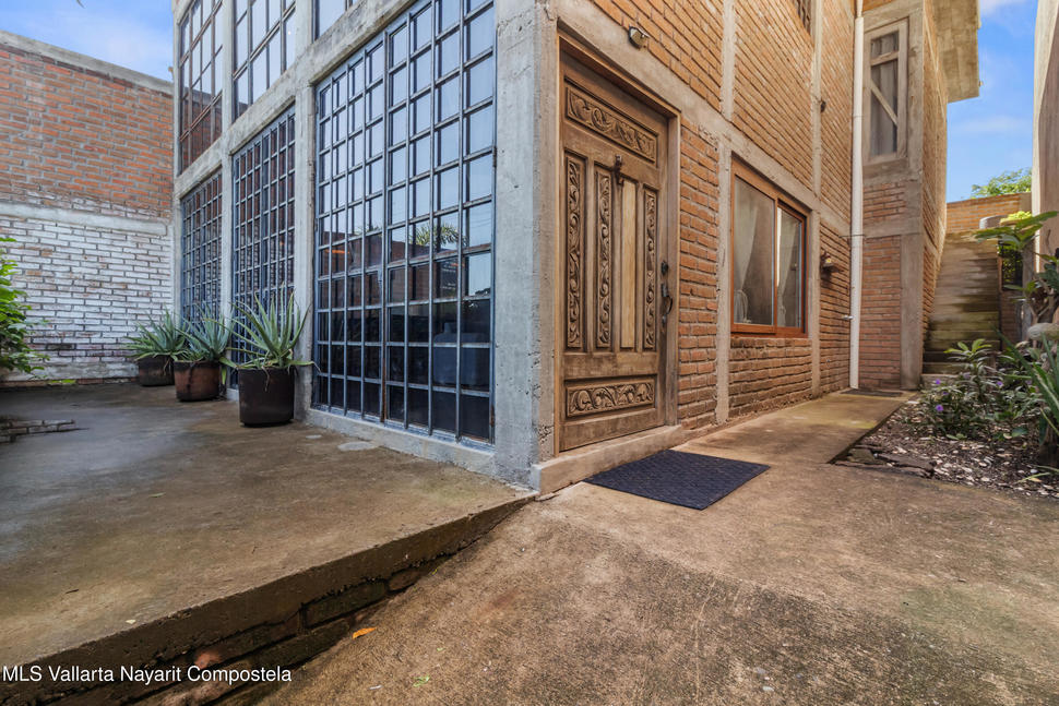 20250922211648479045000000 o