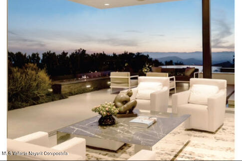 20251205180009364434000000 o