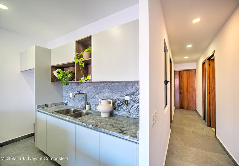 20250718210517731557000000 o