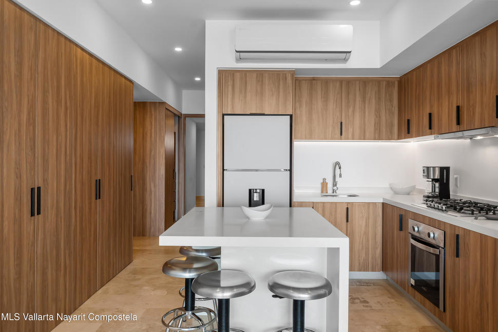 20251105232910420333000000 o