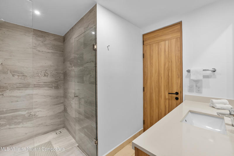 20251105233239359101000000 o