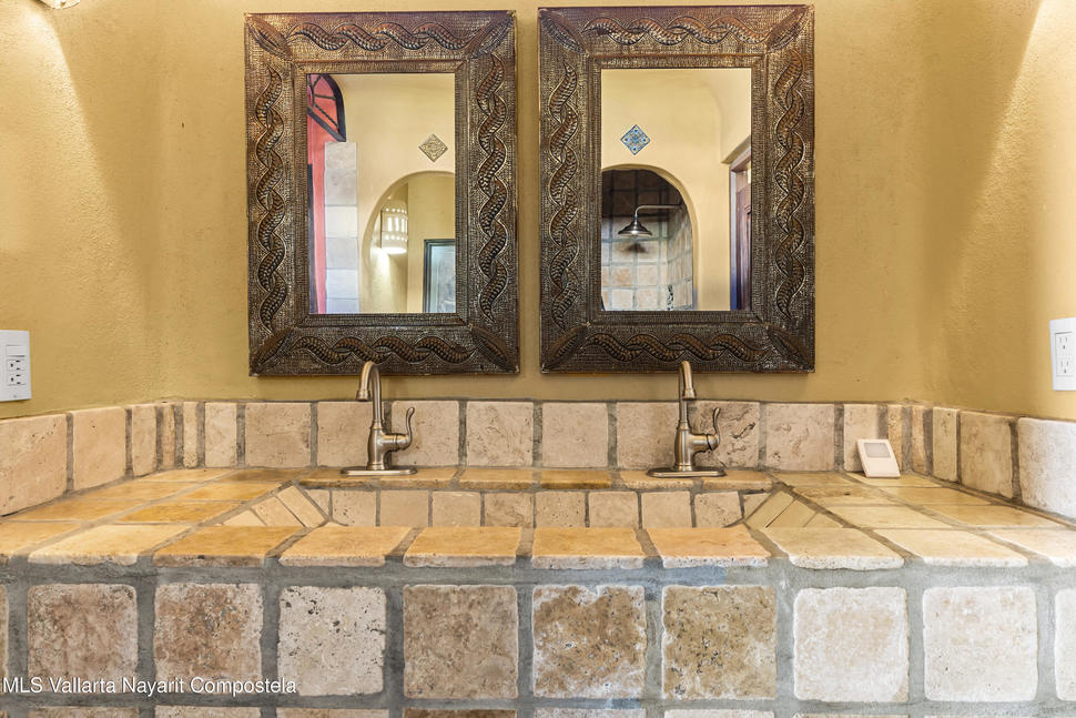 20251119225441655155000000 o