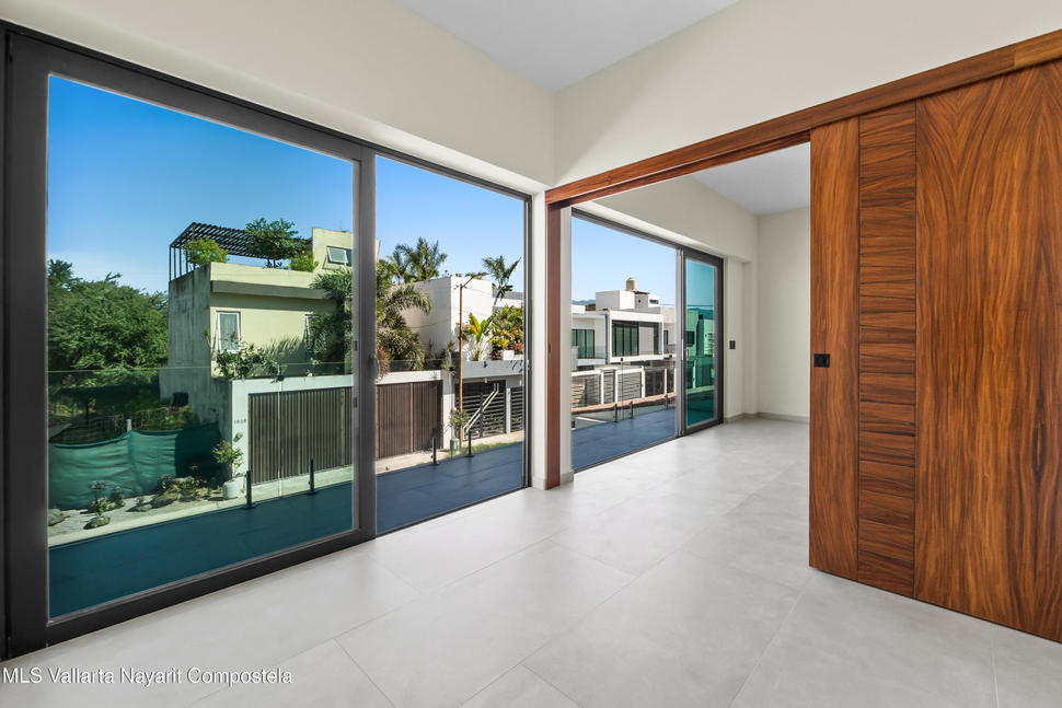 20260226222715395719000000 o