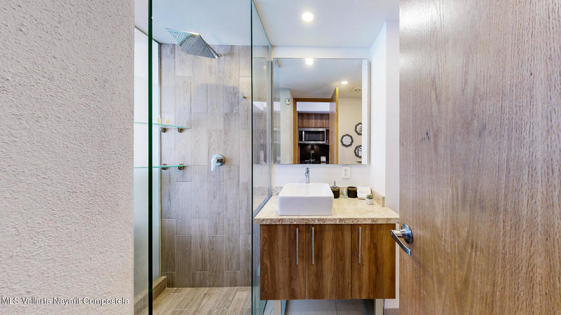 20251010213646714662000000 o