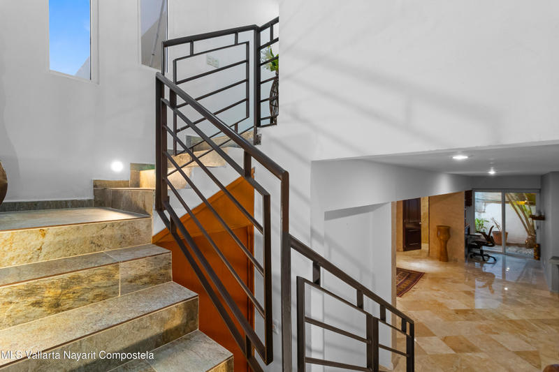 20251017151547248355000000 o