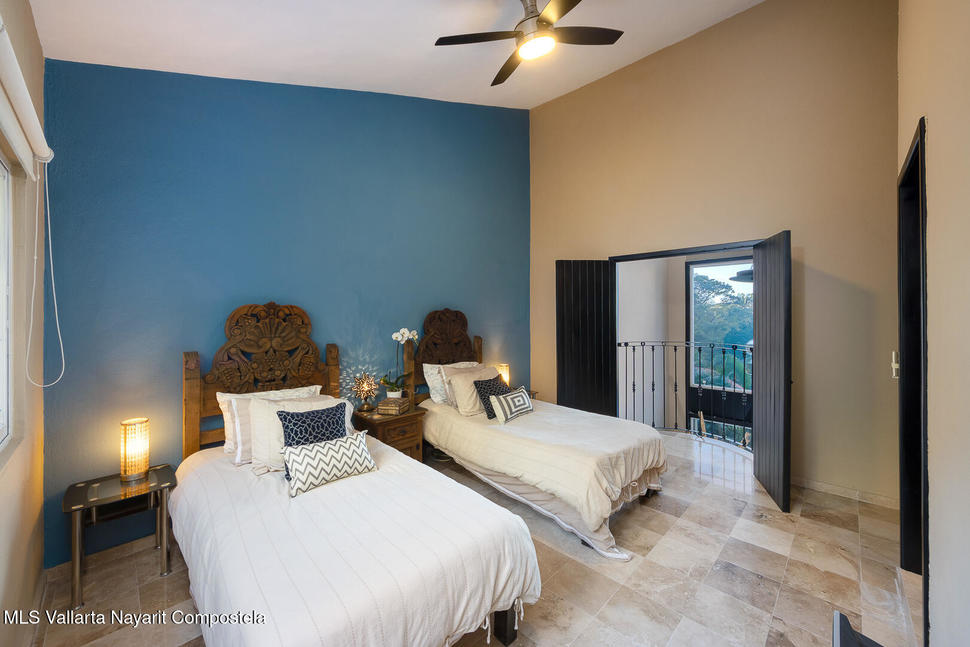 20251202161825193279000000 o