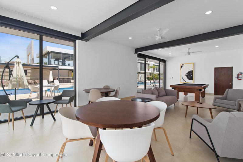 20250827214354312567000000 o