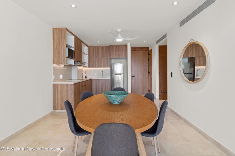 20250905195347165811000000 o