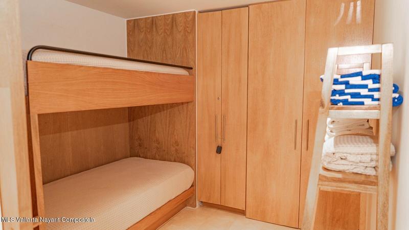 20251017030120748224000000 o